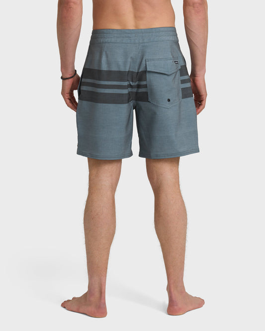 SURFSILK-STREET-TRUNK-18-BLACK-2